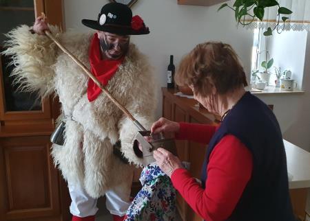 Podgrajski škoromati med poberijo5